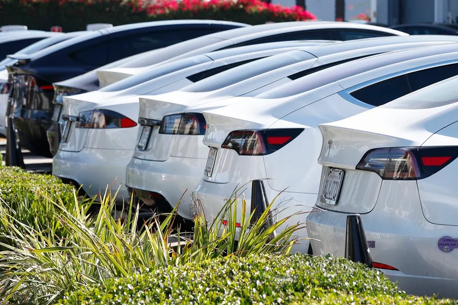Aranceles disparan precios de autos: Opciones y consejos para no pagar tanto