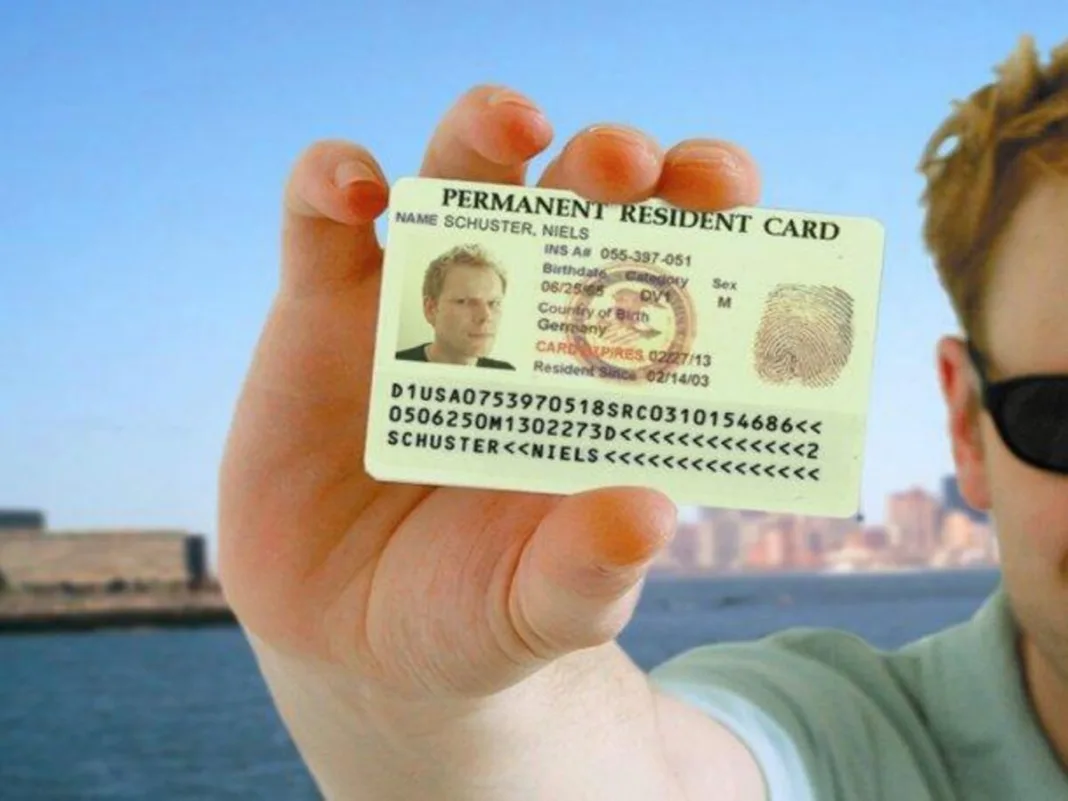 EE.UU. pone en pausa algunas 'green cards' cómo saber si afecta tu proceso