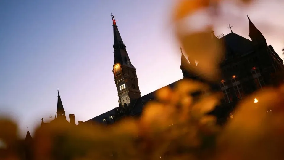 Detención de académico de Georgetown refleja endurecimiento de políticas migratorias