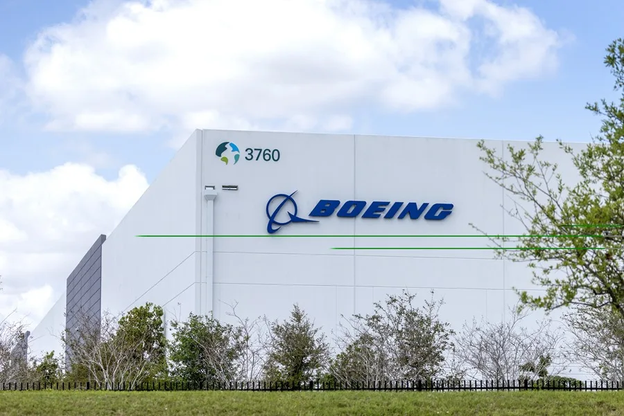 Familia de whistleblower de Boeing presenta demanda por muerte injusta