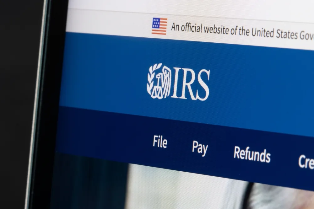 El IRS en deportaciones: Medidas para proteger a inmigrantes