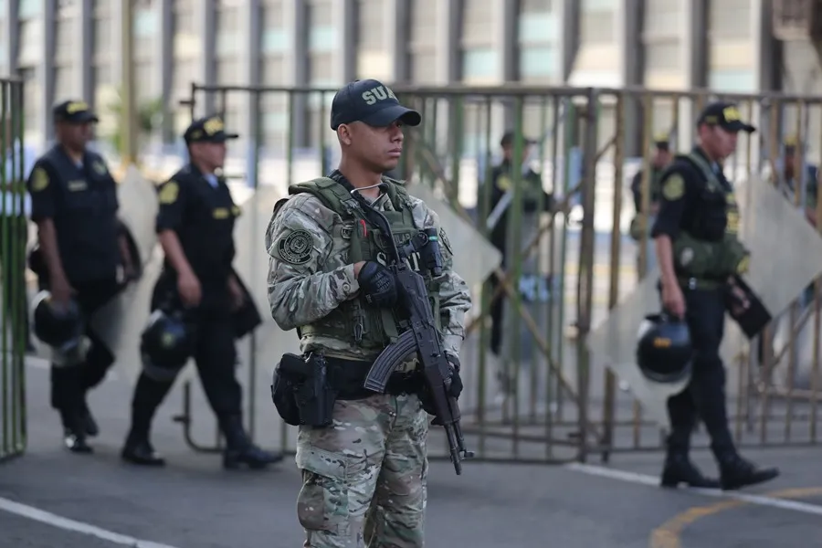 Gobierno de Perú declara estado de emergencia en Lima y Callao