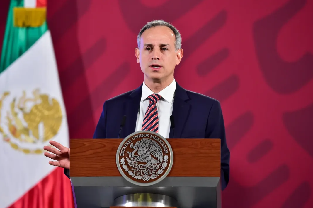 Hugo López-Gatell se autoplagia en su tesis de maestría