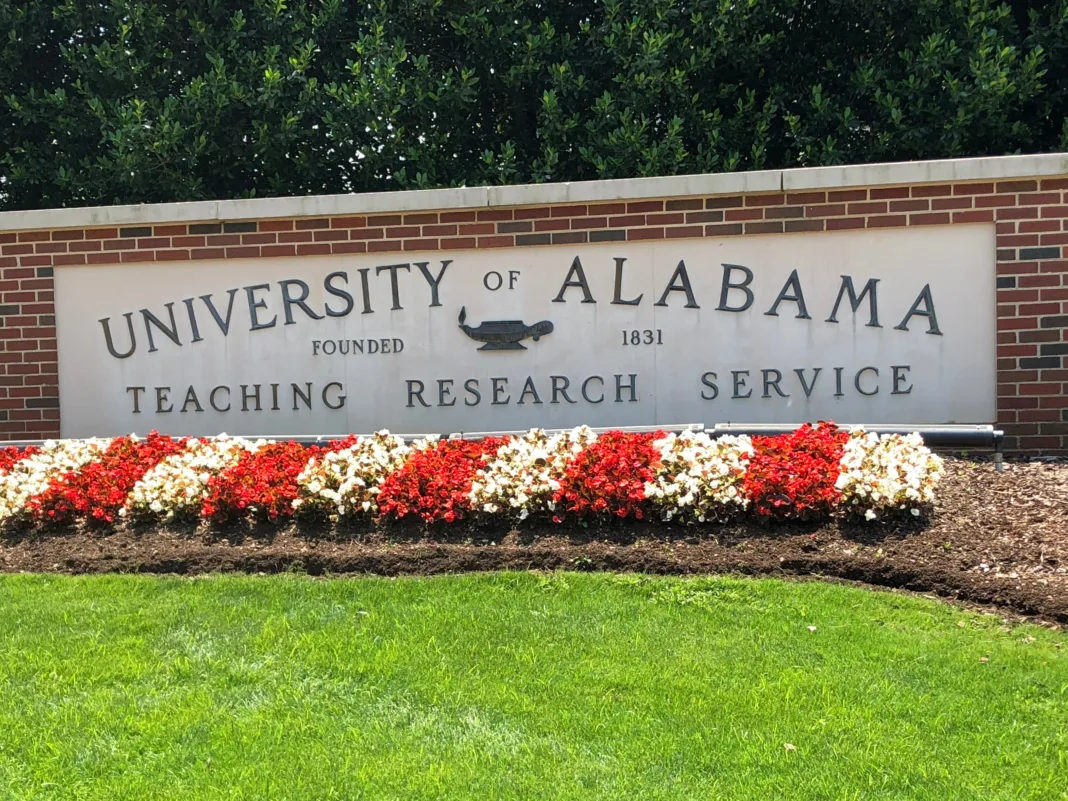 ICE arresta a estudiante iraní en Alabama Cómo protegen las universidades a sus estudiantes internacionales