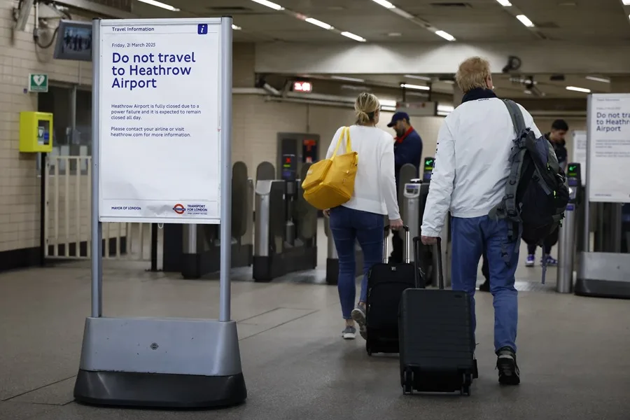 Incendio en Heathrow: ¿Cómo prepararse ante retrasos en un vuelo?