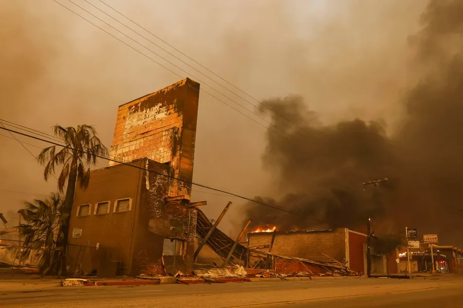 Incendios en Texas, Florida y Arkansas causan estragos
