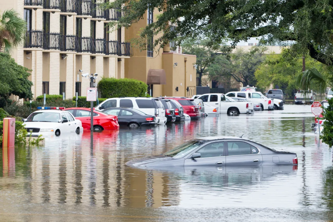 Fuertes lluvias en el sur de Texas causan tres muertes
