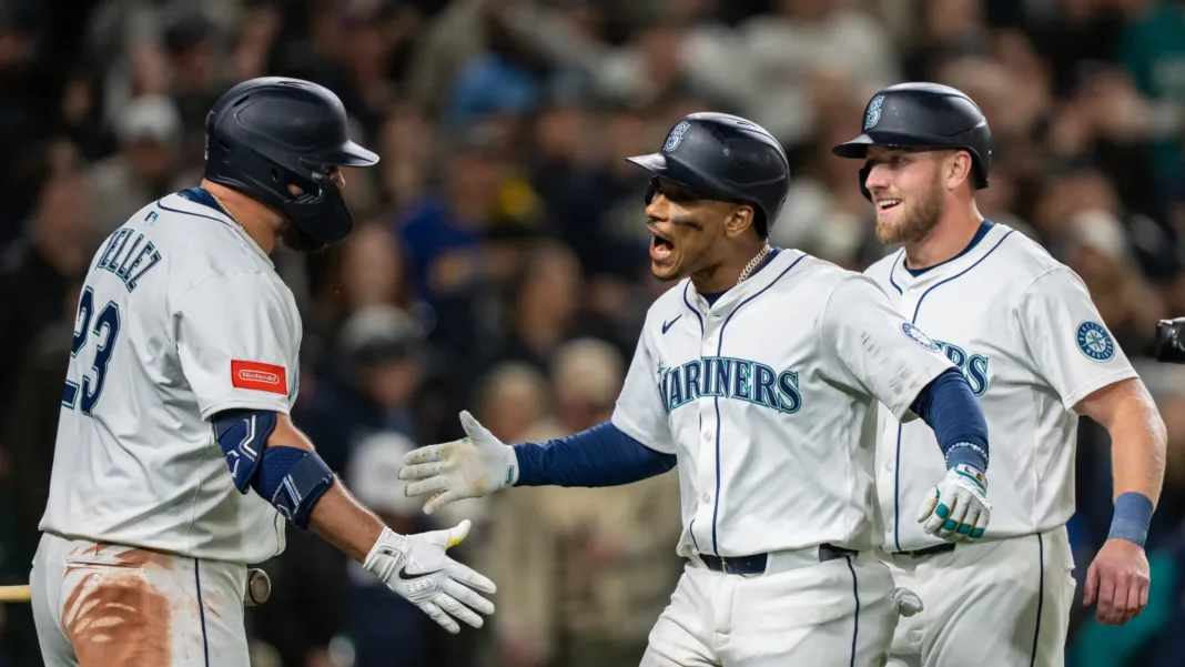 Randy Arozarena lidera a los Mariners en el opening day
