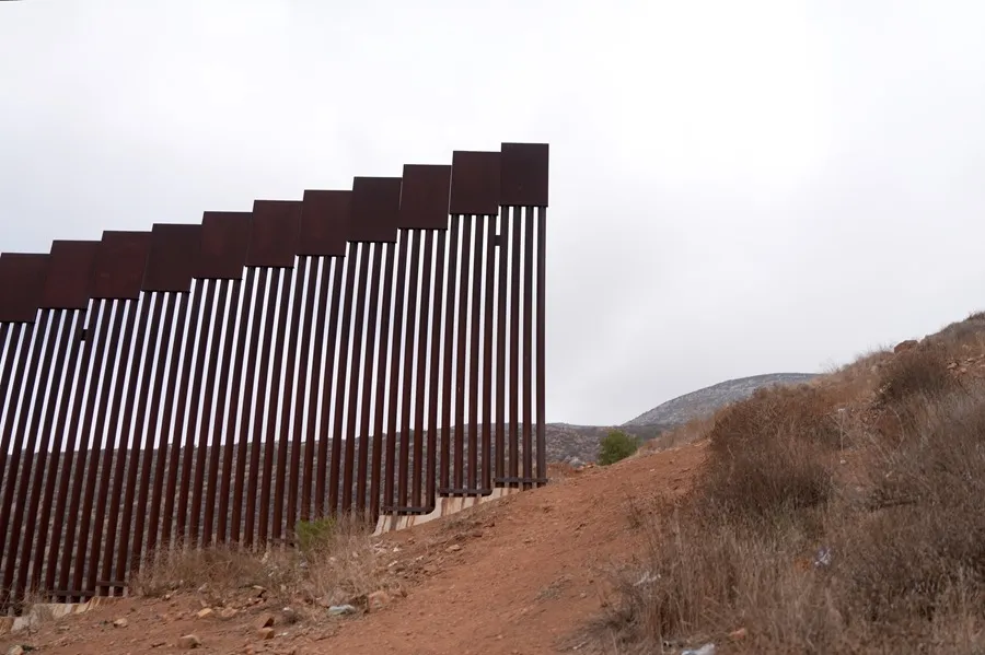 Muro fronterizo México-Estados Unidos es realmente efectiva la medida