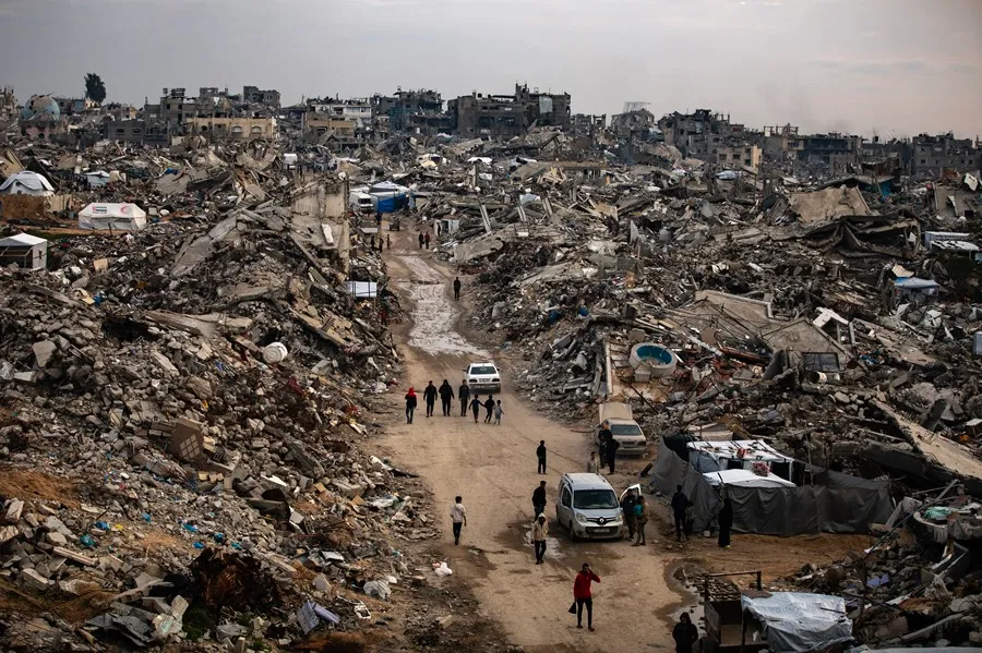 Netanyahu enfrenta protestas tras romper el fuego en Gaza