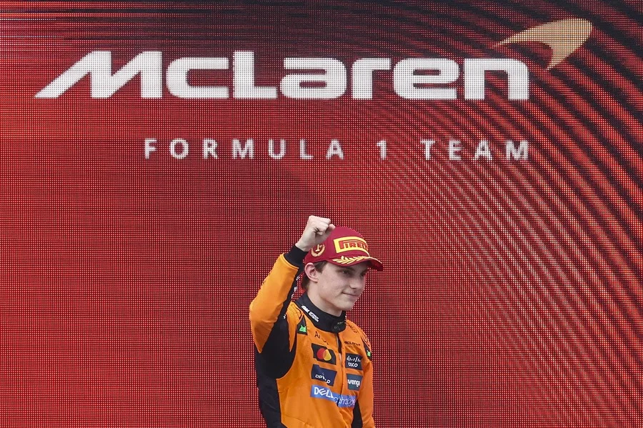 McLaren arrasa en China con un 1-2 imponente