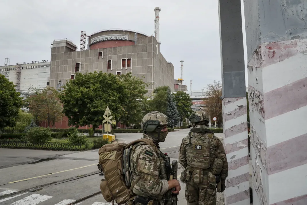 Ucrania y Rusia avanzan hacia tregua parcial mientras mantienen ataques