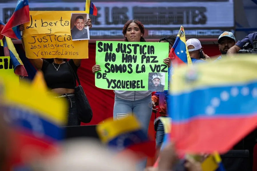 Venezuela denuncia que migrantes deportados de EE.UU. son «mano de obra esclava»