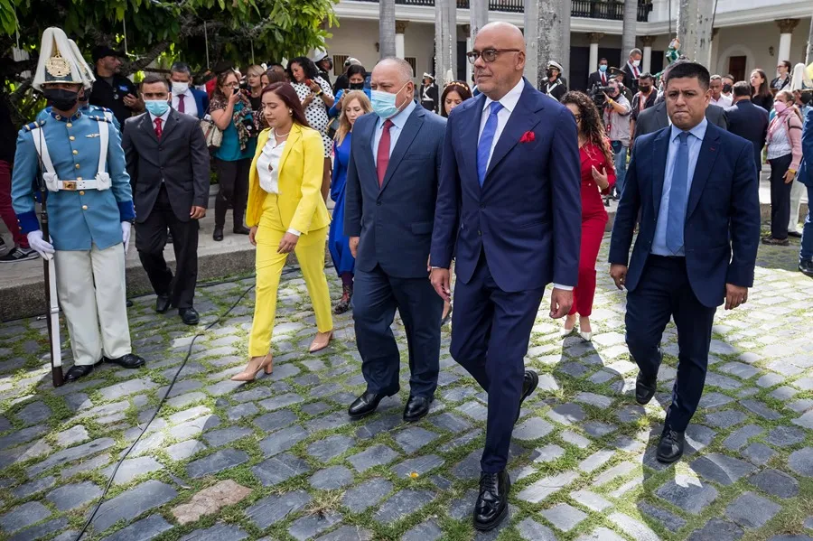 Venezuela pedirá a sus ciudadanos no viajar a Estados Unidos
