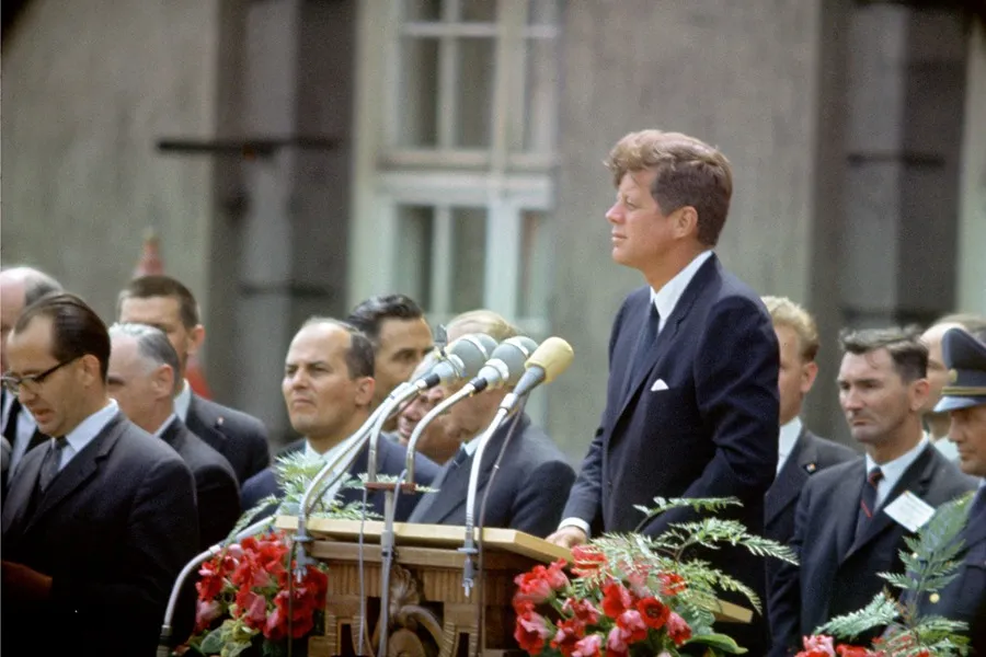 Verdad vs. conspiraciones claves sobre los archivos de JFK