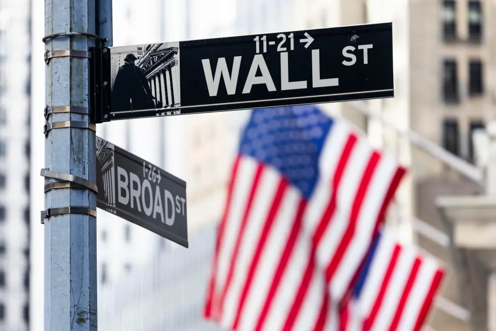 Acciones estadounidenses en Wall Street cierran con alza A qué se debe