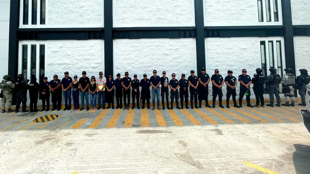 Arrestan a 21 policías en Chiapas por vínculos con el crimen organizado