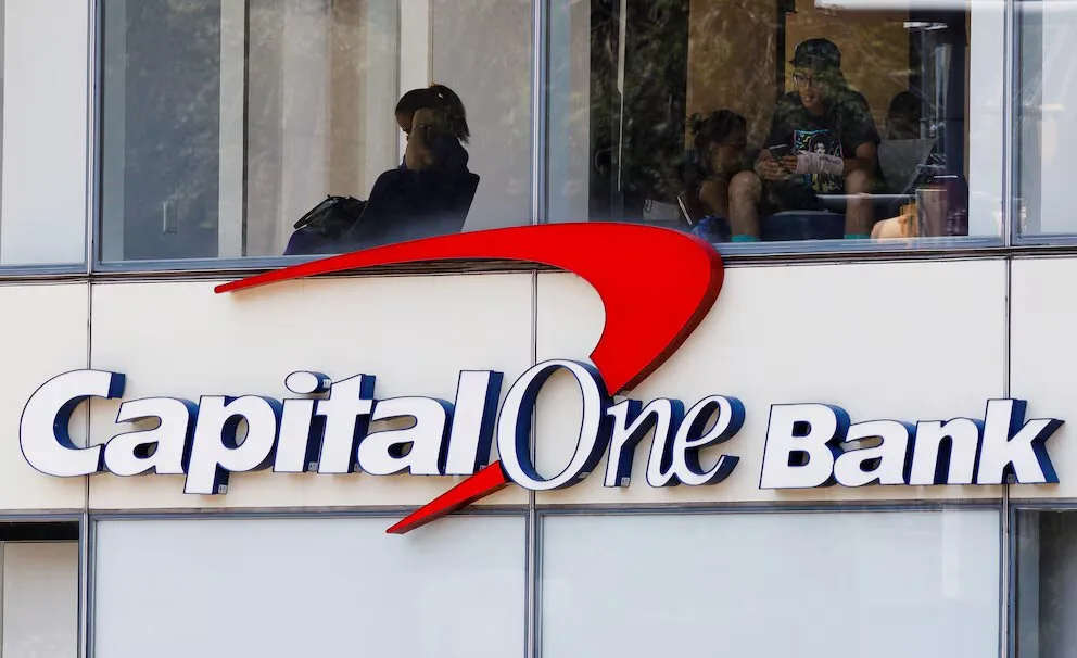 Capital One y Discover Financial unen fuerzas Qué debes saber