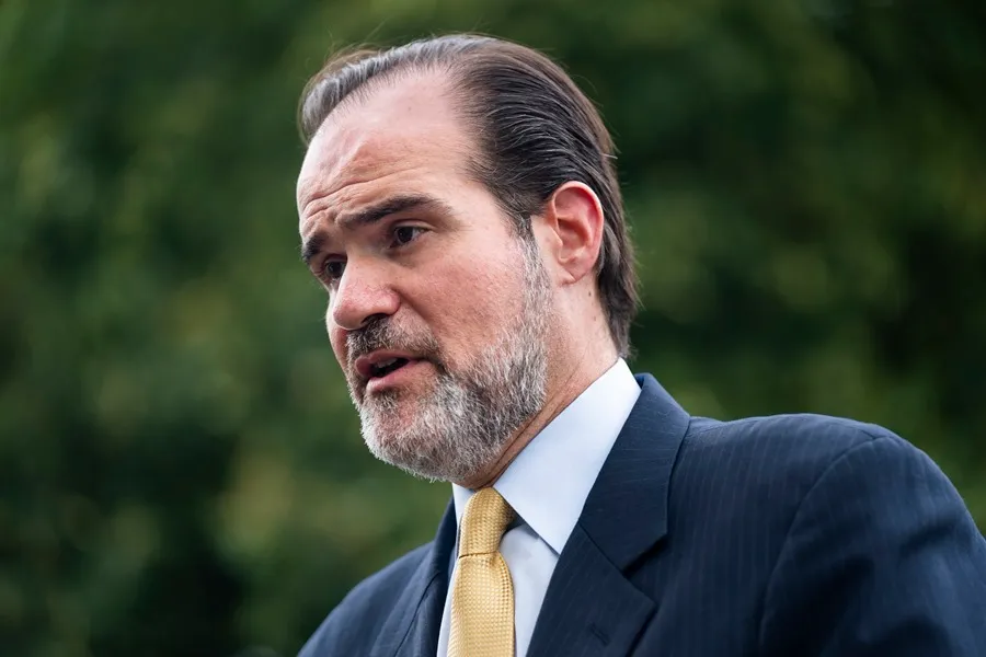 Jefe de Trump para Latinoamérica afirma que la región ganó Beneficio o perjuicio