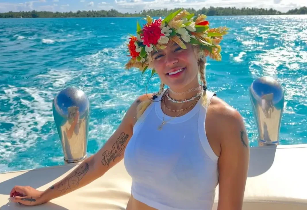 El susto de Karol G en sus vacaciones: así fue el accidente que preocupó a sus fans