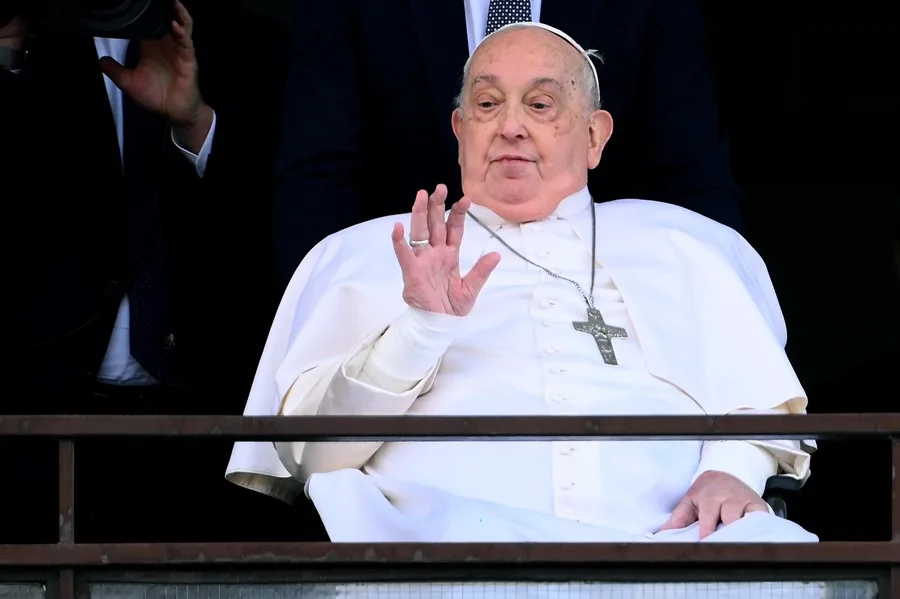 La muerte no es el fin de todo, sino un nuevo inicio se publica texto inédito del Papa Francisco
