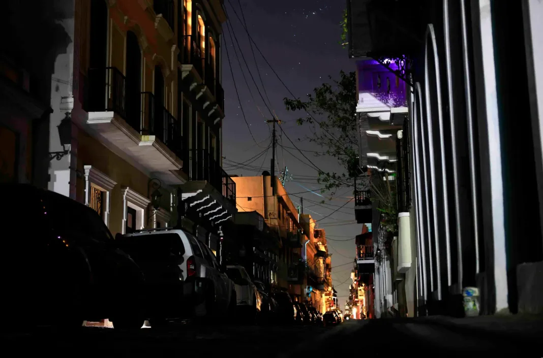 Otra vez más de un millón de personas en Puerto Rico sin electricidad