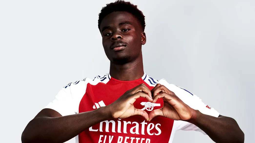Bukayo Saka está de vuelta con el Arsenal