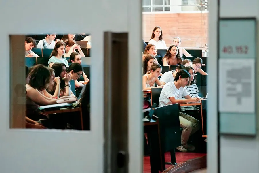 Trump cancela visas de estudiantes universitarios en California Qué universidades involucra