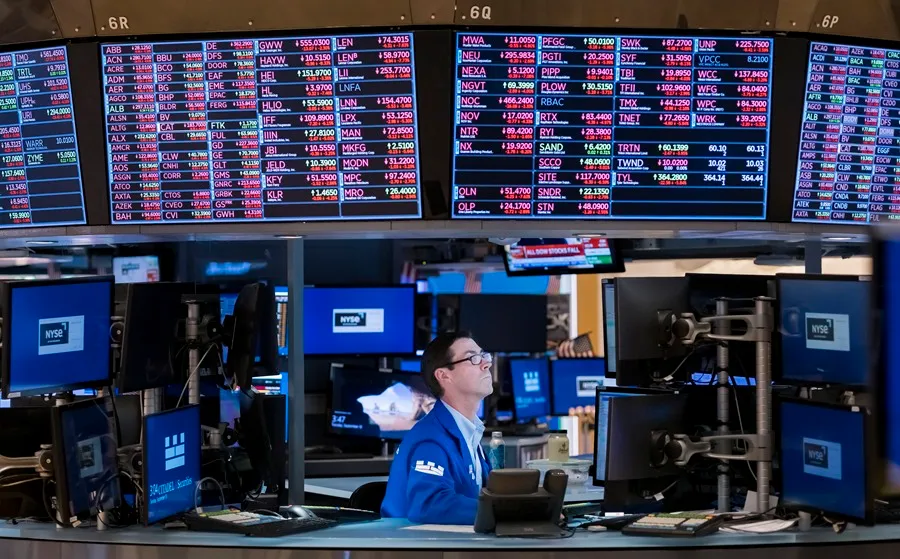 Wall Street vuelve a desplomarse Cómo las pequeñas empresas pueden resistir la crisis económica