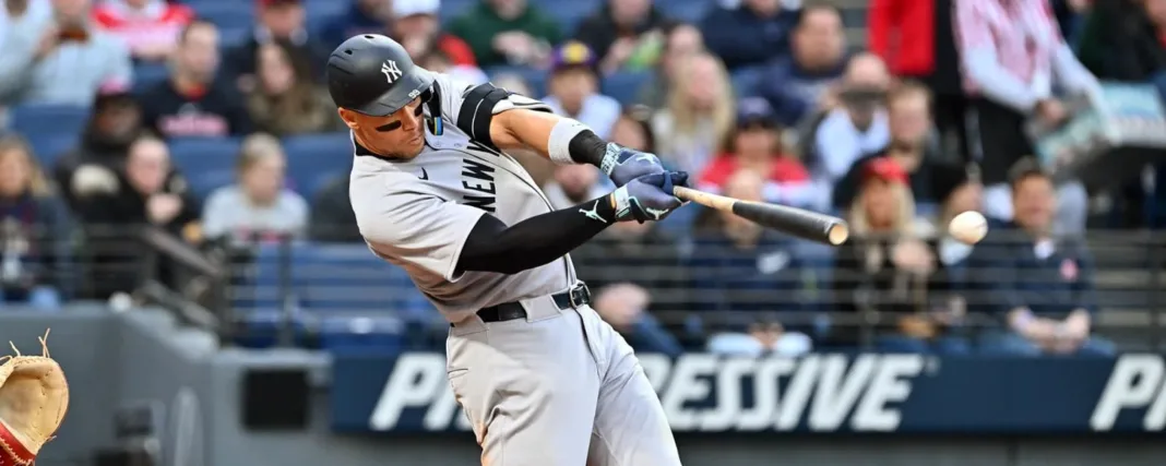 Yankees desatan ofensiva demoledora y aplastan 11-2 a Blue Jays