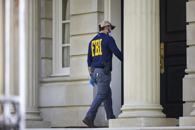 FBI arresta a jueza de Wisconsin por interferir con operativo de ICE, según director