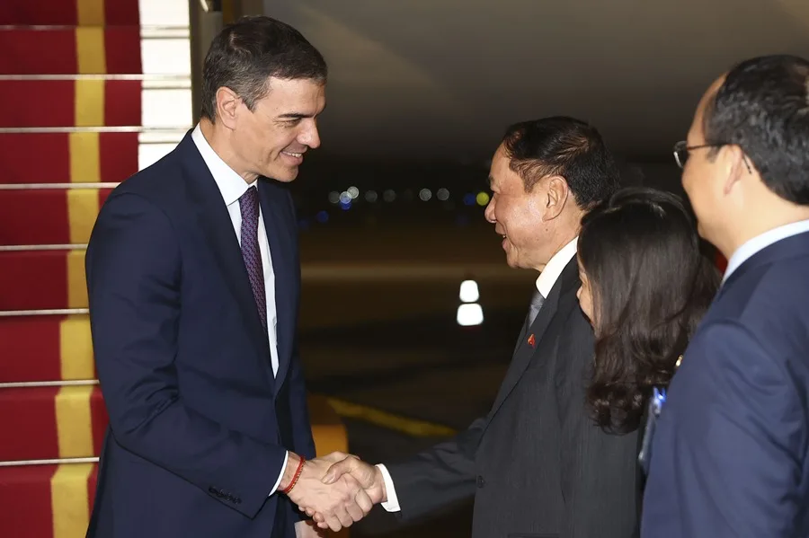 Pedro Sánchez primer presidente de España en visitar Vietnam