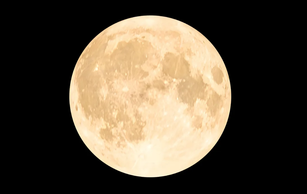 Llega la superluna del 27 de abril: ¿cómo y cuándo verla en su máximo esplendor?