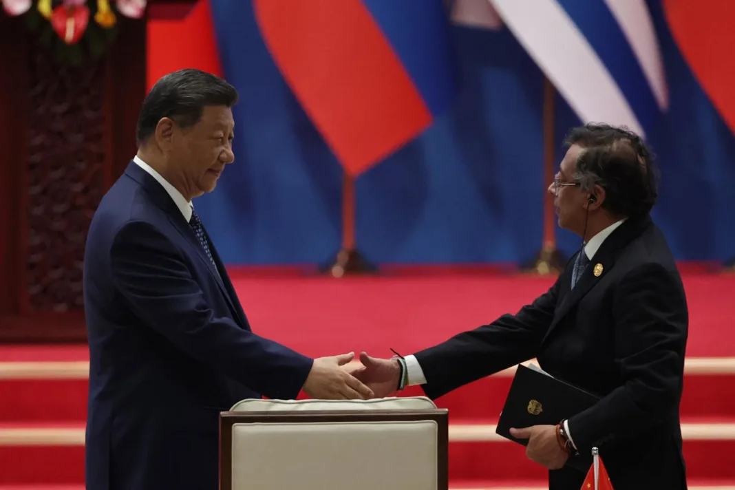 Colombia y China firman 'Ruta de la Seda'