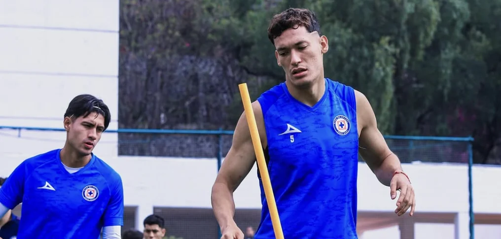 Cruz Azul y León protagonizan intenso duelo en la Liguilla