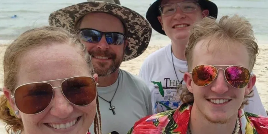 Familia de Nebraska es hallada muerta en su casa sospechan homicidio-suicidio (1)