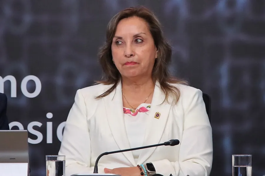Fiscalía peruana acusa a Boluarte
