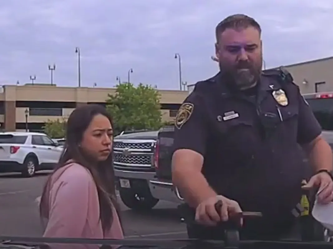 ICE quiere deportar a estudiante latina de Georgia tras retiro de cargos
