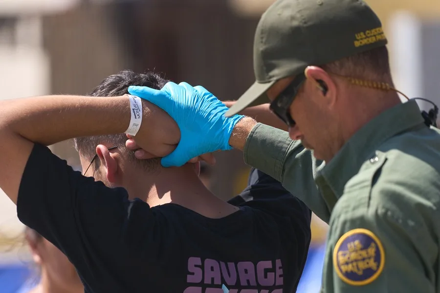 ¿Deportan a pastor inmigrante? El caso que dejó en shock a iglesia de Florida