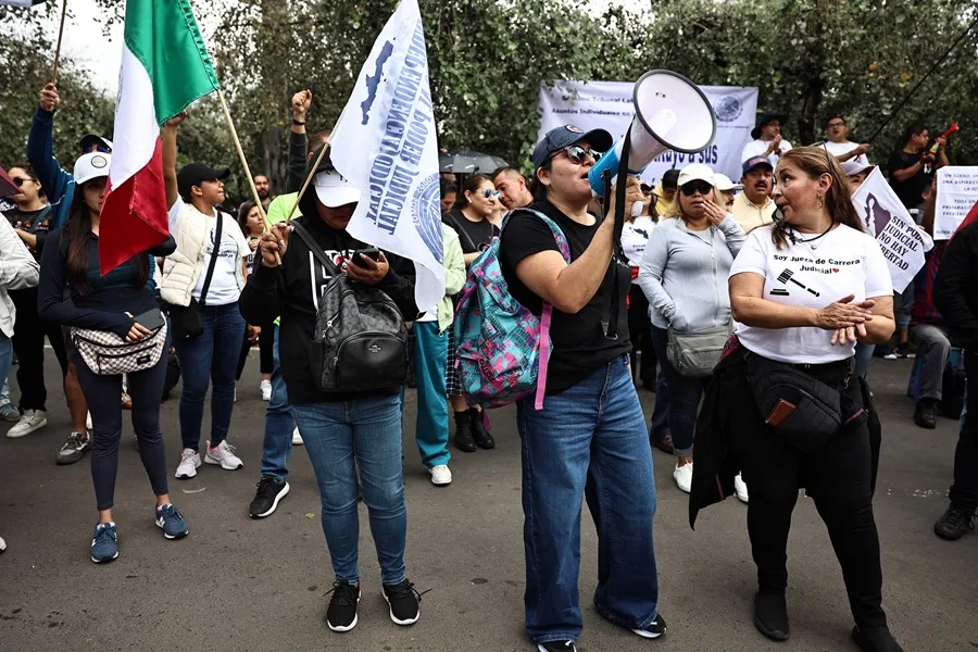 México pide voto libre en inéditos comicios judiciales