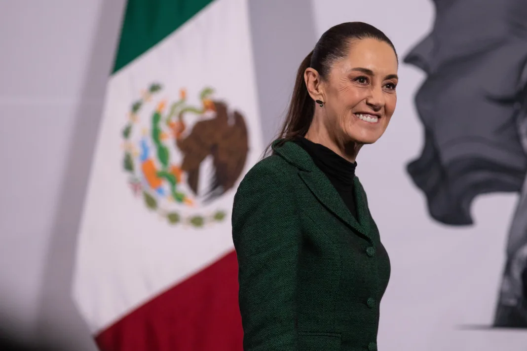 ¡En el Día del Maestro!: así anuncio Sheinbaum beneficios y apoyo a docentes