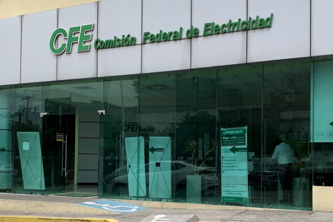 ¿Sheinbaum impulsa competencia por internet? El CFE rivaliza con el Telmex y más