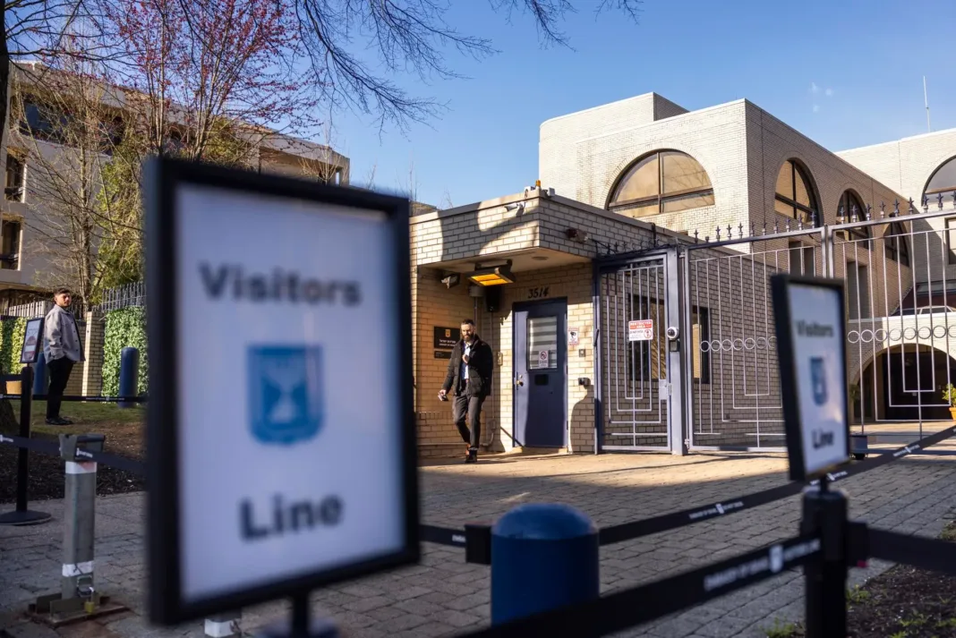 Tiroteo deja dos muertos vinculados a la Embajada de Israel en Washington, D.C.