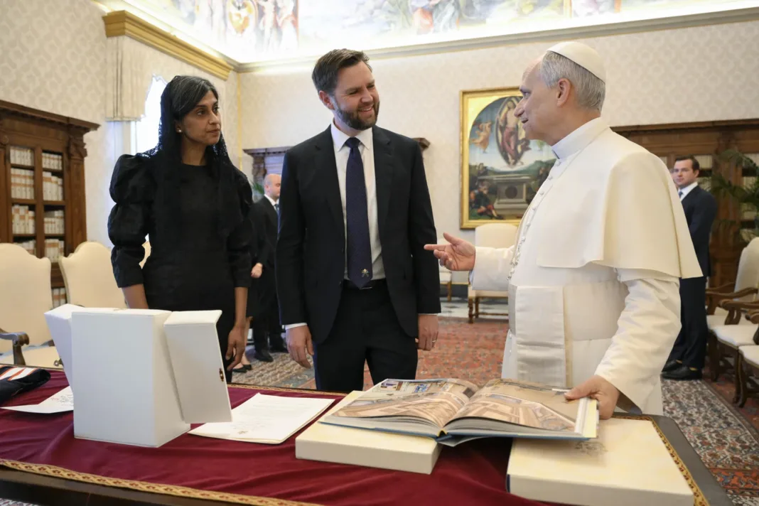Trump invita al papa León XIV a la Casa Blanca
