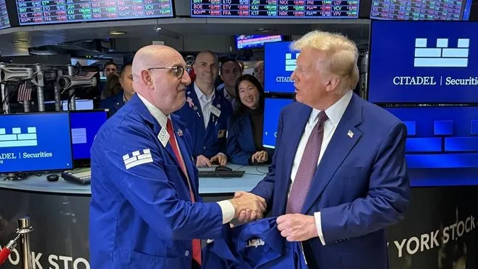 Trump vs. Wall Street: ¿Qué significa “TACO” y por qué el apodo incomoda al presidente?