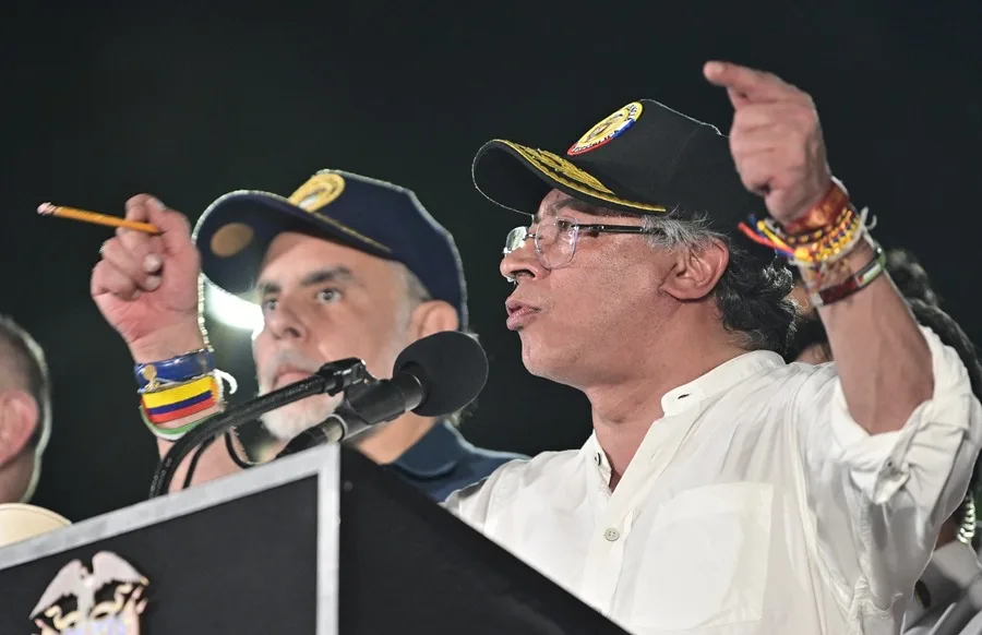 Tensión en Colombia: Petro lidera movilizaciones masivas por la reforma laboral