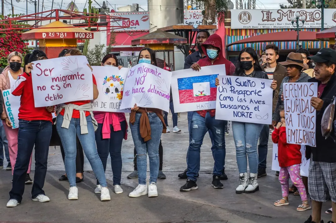 protestas por el centro migratorio en Newark
