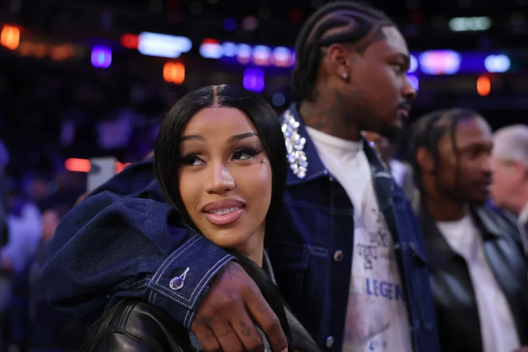 Cardi B confirma romance con Stefon Diggs