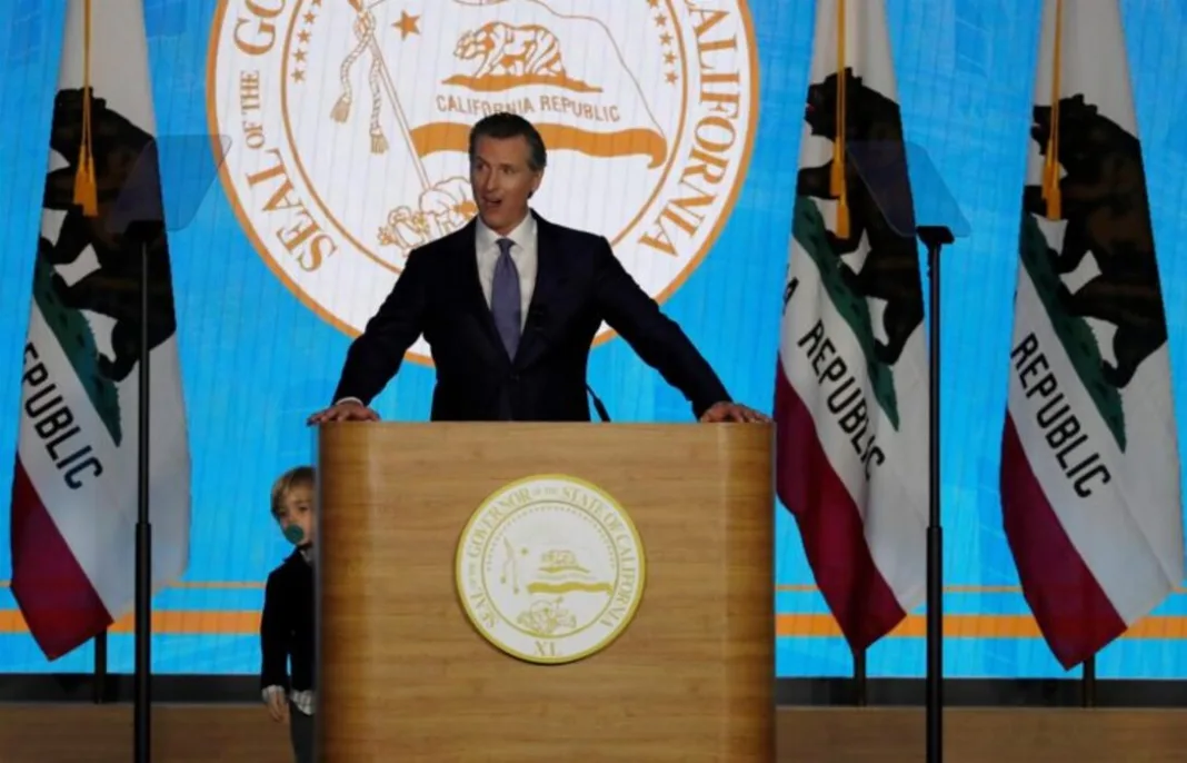 Tribunal frena intento de Newsom para detener despliegue militar: ¿Qué implica para California?