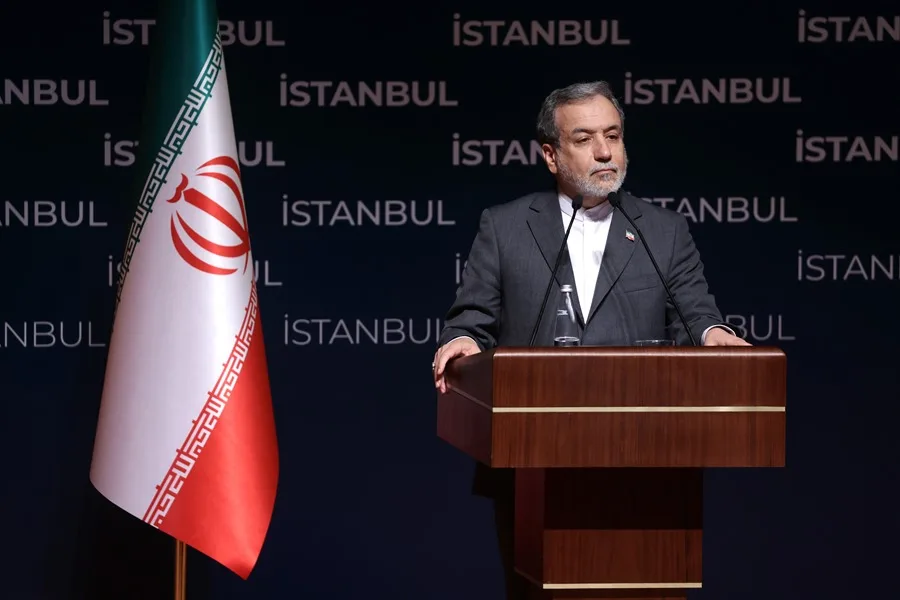 Irán promete respuesta tras acusar a EE.UU. de traición